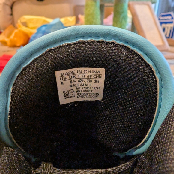 Adidas 2000s High-Top Sneakers - Black and Coral/Red - Picture 5 of 9